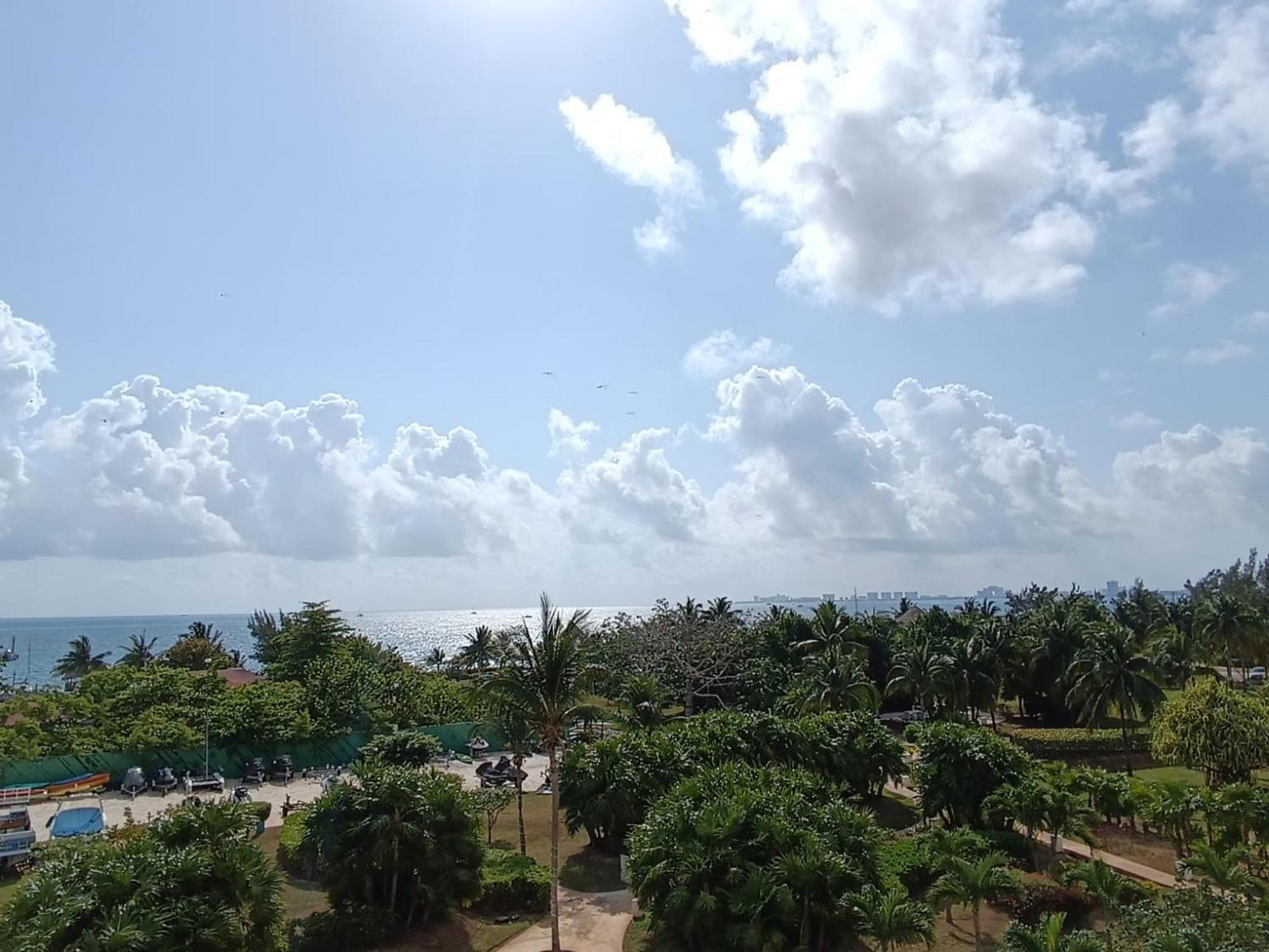 New Beachfront Luxury Apartments Cancun Luaran gambar