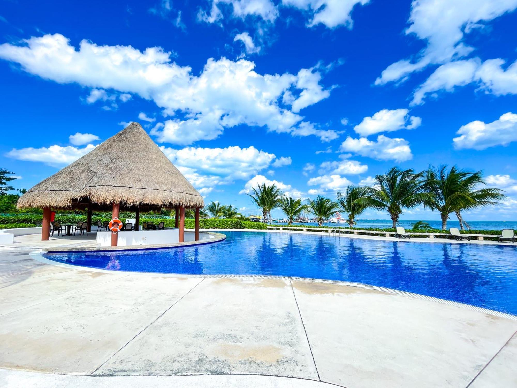 New Beachfront Luxury Apartments Cancun Luaran gambar