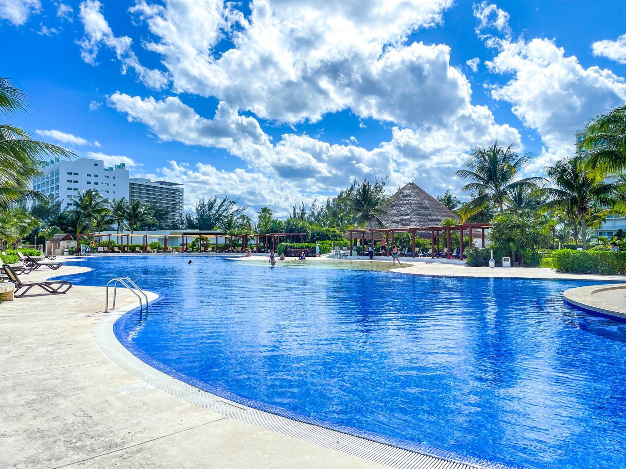 New Beachfront Luxury Apartments Cancun Luaran gambar
